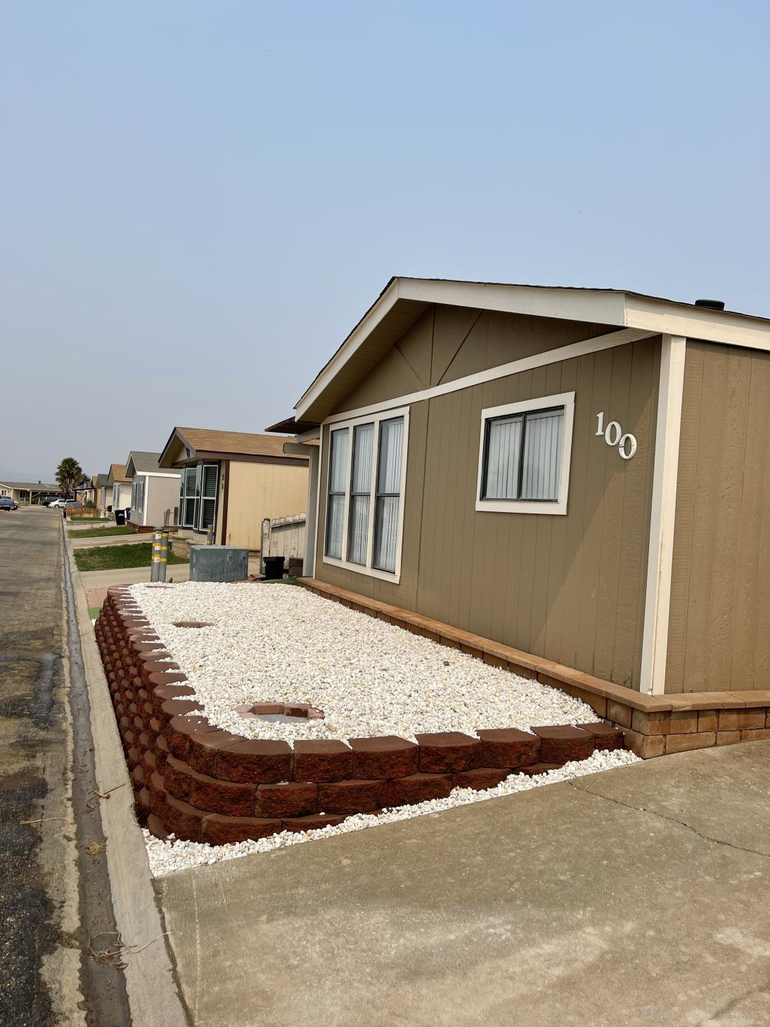 Hernandez Lawn Care and Gardening Services: Service Image-1